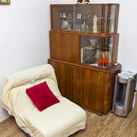 Apartment Jela *