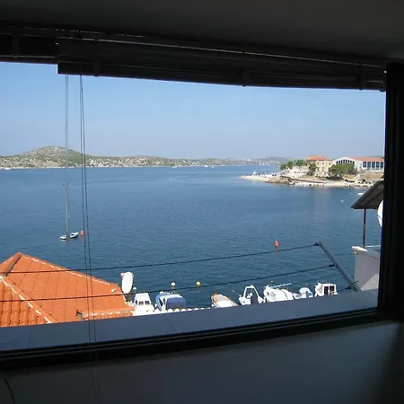 Apartment Jela *